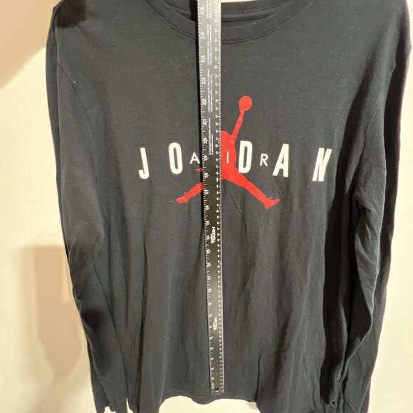 Nike Air Jordan Men’s Medium Black Long Sleeve Graphic Shirt 569921-00A NWOT - Picture 5 of 7